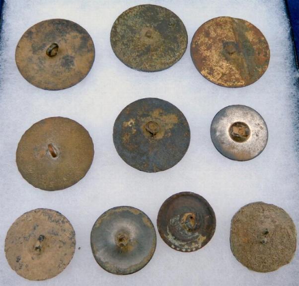 Nice Display of 1847 Mexican War Relics & Earlier Buttons