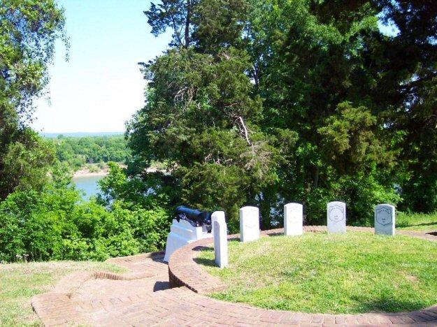 Overlook above Pittsburg Landing on the Tennesse River - Shiloh, Tennessee 