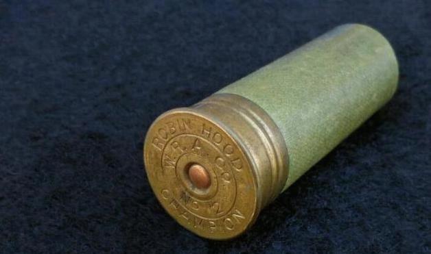 Very Uncommon "Robin Hood" Champion 12-guage Shotshell - 1906 -1915 