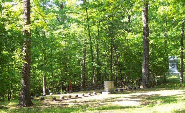 Confederate Mass Grave Area - Shiloh, Tennessee 