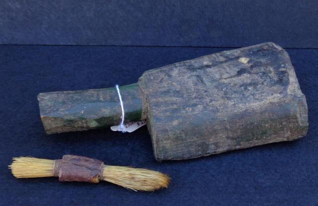 Quite RARE Revolutionary War Period Soldier's Wood Shaving Dish & Horsehair Brush
