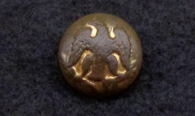 Beautiful Dug Confederate CS26 Staff Officers Coat Button