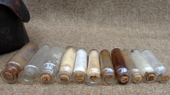 Fine Condition Late 1850s to Civil War Doctor's Saddle Bags w/20 Original Pontilled Medicine Vials, Some still with Contents 