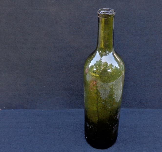 Crude but Beautiful Civil War Period Tall Wine Bottle 