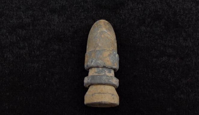 Fine Dug Three-Piece Shaler Bullet 