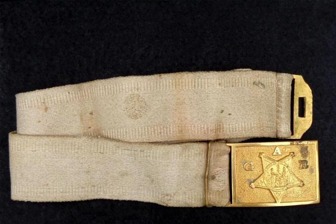 Grand Army of The Republic or G.A.R. White Cotton Waist Belt & Gilt Buckle 