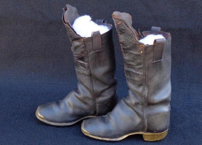 Excellent Condition Civil War Period Childs's Boots - GAR Hall Donation 