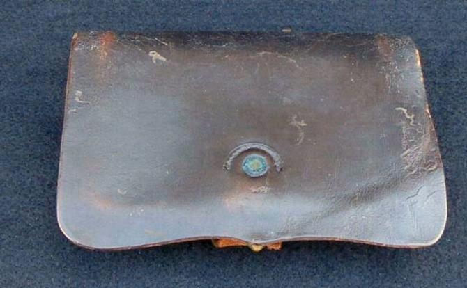Fine Civil War Period Pistol Cartridge Box