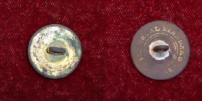 Reverse of Wendell Evan's Pair of super early buttons.