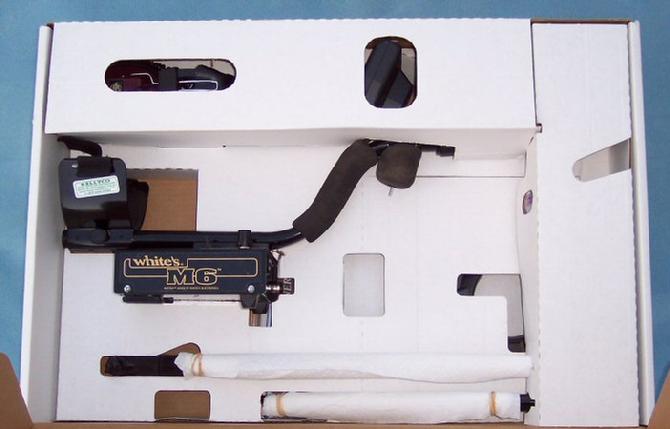 Like New "Minty" Whites M6 Matrix Metal Detector In Original Box .